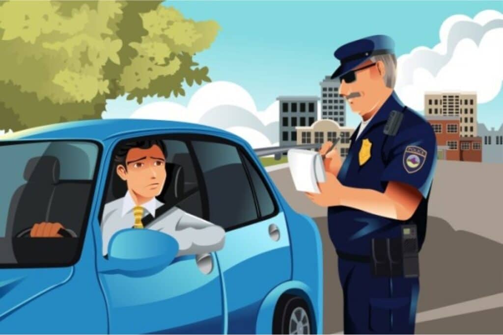 Policial emitindo multa para motorista preocupado.
