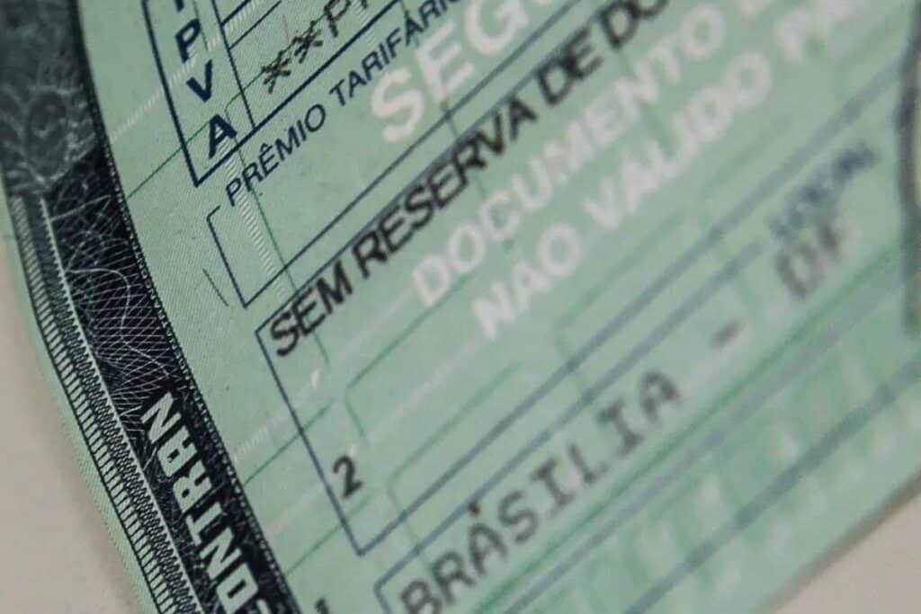 Detalhe de documento brasileiro de identificação.
